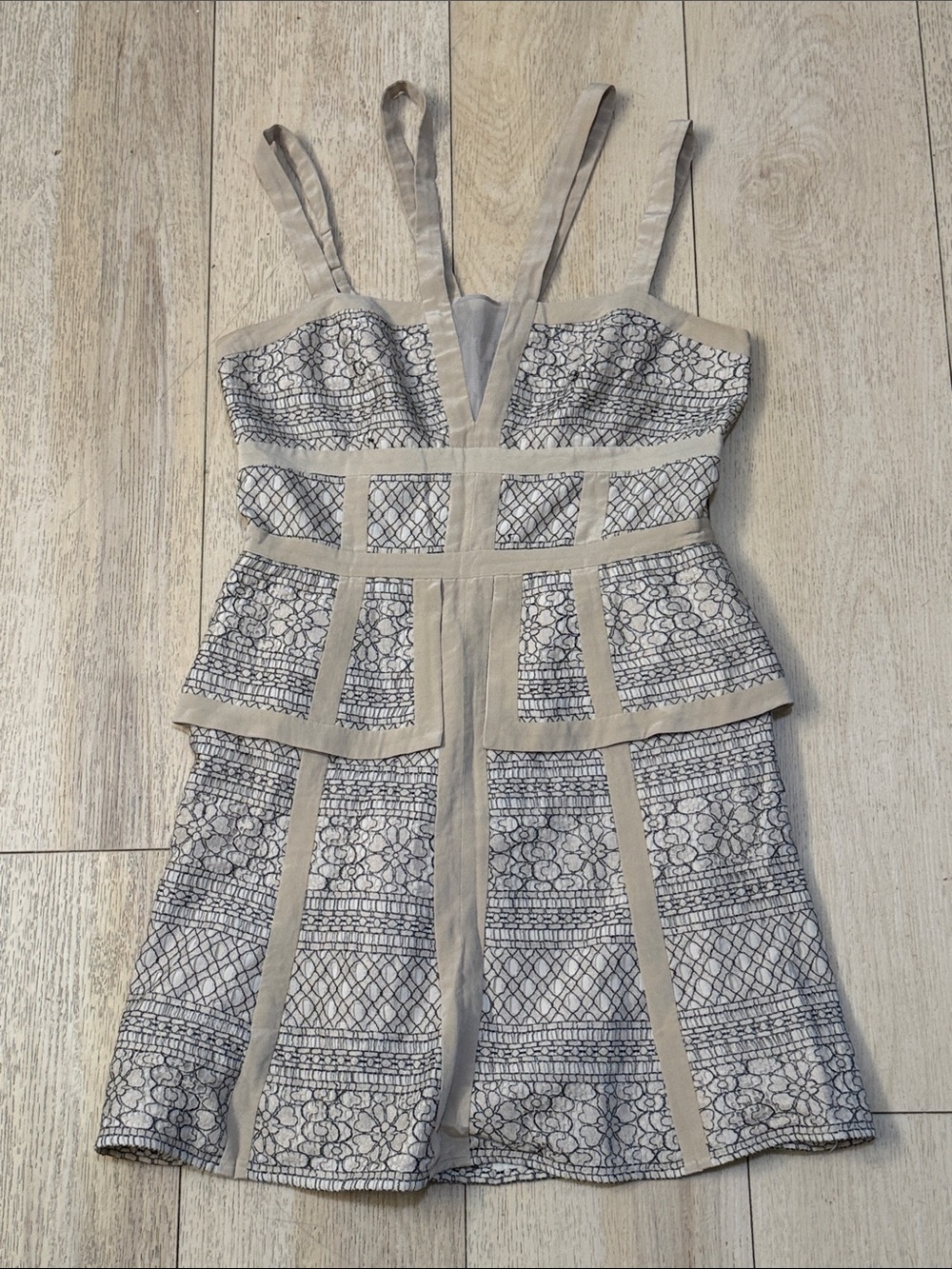 BCBGMAXAZRIA Cream Beige Sleeveless Strappy Dress Size 4